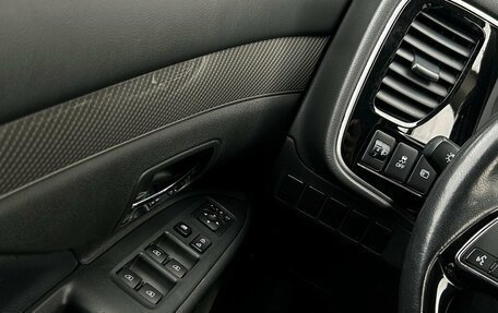 Mitsubishi Outlander III рестайлинг 3, 2021 год, 2 227 800 рублей, 20 фотография