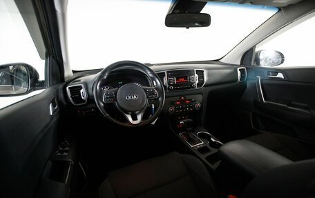 KIA Sportage IV рестайлинг, 2018 год, 2 100 000 рублей, 7 фотография