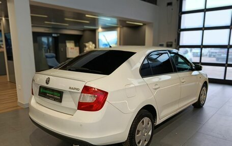 Skoda Rapid I, 2014 год, 680 000 рублей, 4 фотография