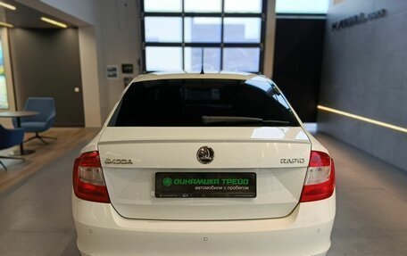 Skoda Rapid I, 2014 год, 680 000 рублей, 5 фотография