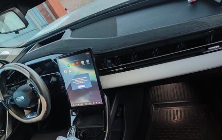 Geely Atlas, 2023 год, 3 000 000 рублей, 3 фотография