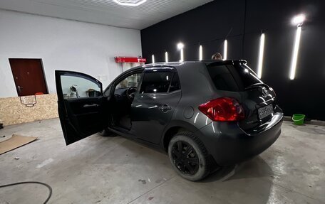 Toyota Auris II, 2008 год, 700 000 рублей, 3 фотография