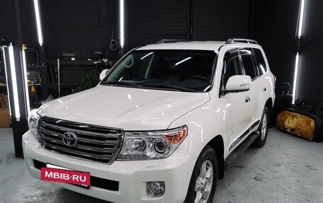 Toyota Land Cruiser 200, 2012 год, 2 900 000 рублей, 8 фотография