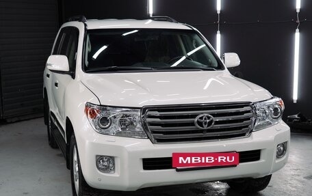 Toyota Land Cruiser 200, 2012 год, 2 900 000 рублей, 4 фотография