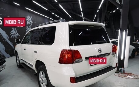 Toyota Land Cruiser 200, 2012 год, 2 900 000 рублей, 9 фотография