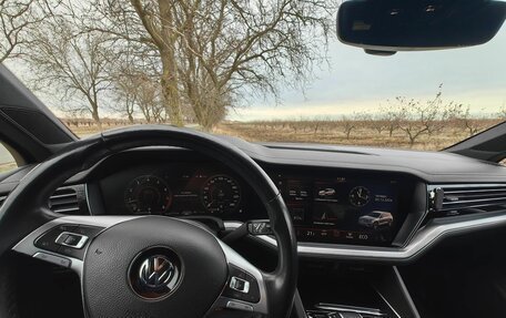 Volkswagen Touareg III, 2019 год, 4 150 000 рублей, 10 фотография