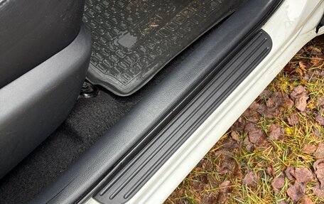 Toyota RAV4, 2011 год, 1 300 000 рублей, 18 фотография