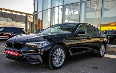 BMW 5 серия, 2019 год, 3 358 000 рублей, 3 фотография