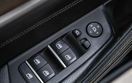 BMW 5 серия, 2019 год, 3 358 000 рублей, 15 фотография