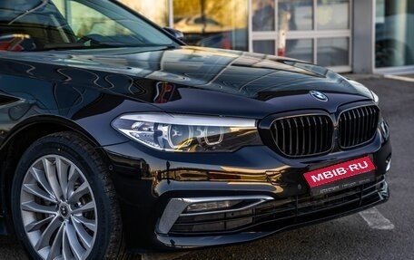 BMW 5 серия, 2019 год, 3 358 000 рублей, 10 фотография