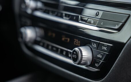 BMW 5 серия, 2019 год, 3 358 000 рублей, 32 фотография