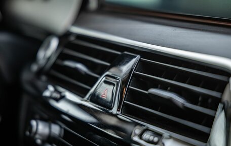 BMW 5 серия, 2019 год, 3 358 000 рублей, 31 фотография