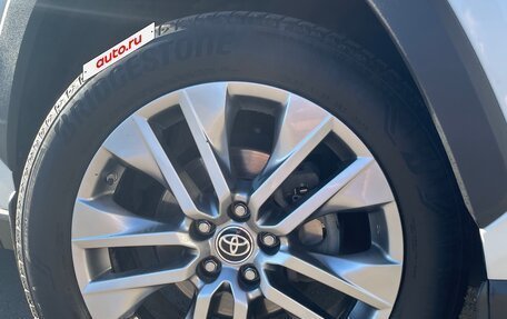 Toyota RAV4, 2020 год, 2 899 900 рублей, 5 фотография