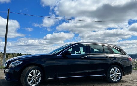 Mercedes-Benz C-Класс, 2018 год, 1 850 000 рублей, 3 фотография