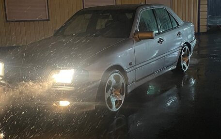 Mercedes-Benz C-Класс, 1999 год, 500 000 рублей, 4 фотография