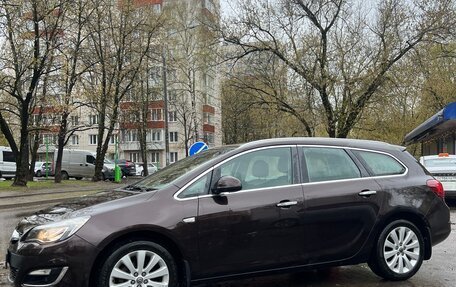 Opel Astra J, 2012 год, 899 999 рублей, 2 фотография