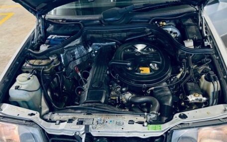 Mercedes-Benz E-Класс, 1995 год, 2 930 000 рублей, 6 фотография