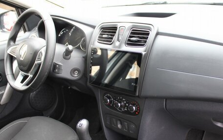 Renault Logan II, 2019 год, 1 259 000 рублей, 14 фотография