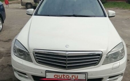 Mercedes-Benz C-Класс, 2010 год, 680 000 рублей, 2 фотография