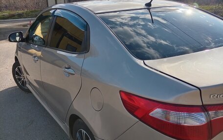 KIA Rio III рестайлинг, 2013 год, 890 000 рублей, 7 фотография