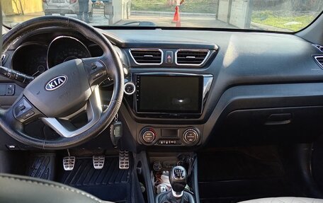 KIA Rio III рестайлинг, 2013 год, 890 000 рублей, 11 фотография