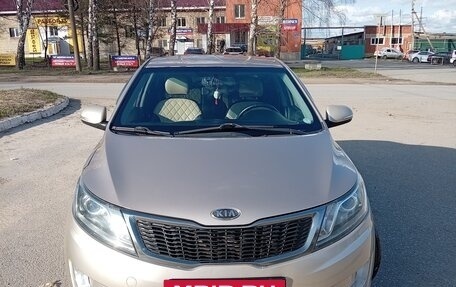 KIA Rio III рестайлинг, 2013 год, 890 000 рублей, 3 фотография