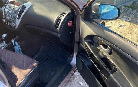 KIA cee'd I рестайлинг, 2011 год, 820 000 рублей, 9 фотография