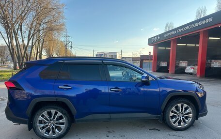 Toyota RAV4, 2021 год, 3 500 000 рублей, 4 фотография