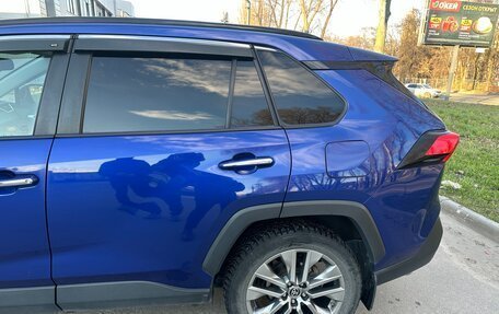 Toyota RAV4, 2021 год, 3 500 000 рублей, 5 фотография