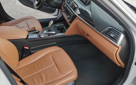 BMW 3 серия, 2017 год, 2 450 000 рублей, 16 фотография