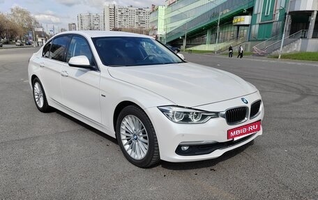 BMW 3 серия, 2017 год, 2 450 000 рублей, 6 фотография