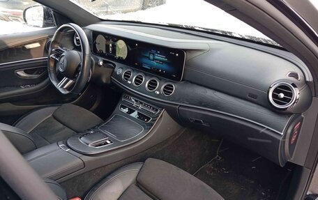 Mercedes-Benz E-Класс, 2022 год, 4 960 000 рублей, 6 фотография