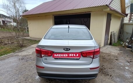 KIA Rio III рестайлинг, 2015 год, 1 030 000 рублей, 5 фотография