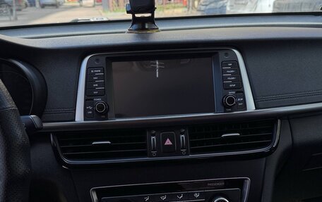 KIA K5 II, 2018 год, 1 900 000 рублей, 5 фотография