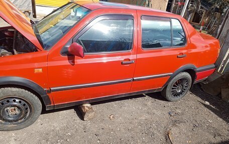 Volkswagen Vento, 1992 год, 125 000 рублей, 6 фотография