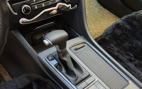 KIA K5 II, 2018 год, 1 900 000 рублей, 6 фотография