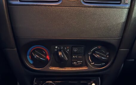 Nissan Almera, 2005 год, 350 000 рублей, 20 фотография