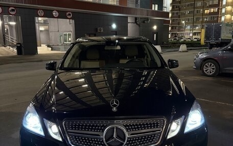 Mercedes-Benz E-Класс, 2011 год, 1 фотография