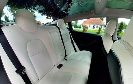 Tesla Model 3 I, 2022 год, 2 500 000 рублей, 24 фотография