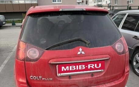 Mitsubishi Colt VI рестайлинг, 2005 год, 270 000 рублей, 2 фотография