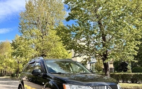 Mitsubishi Outlander III рестайлинг 3, 2007 год, 1 050 000 рублей, 4 фотография