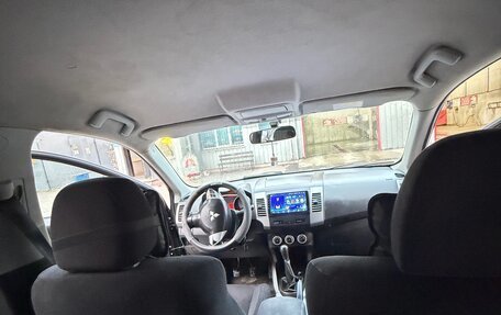 Mitsubishi Outlander III рестайлинг 3, 2007 год, 1 050 000 рублей, 14 фотография