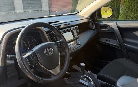 Toyota RAV4, 2015 год, 1 790 000 рублей, 9 фотография