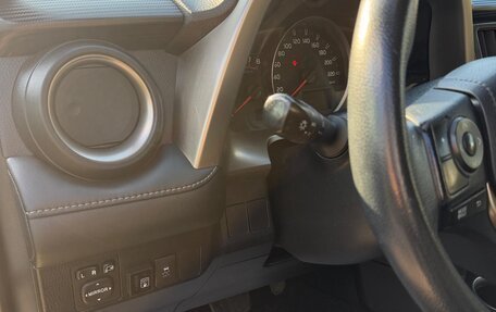 Toyota RAV4, 2015 год, 1 790 000 рублей, 7 фотография