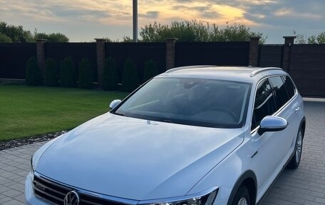 Volkswagen Passat B8 рестайлинг, 2019 год, 3 100 000 рублей, 2 фотография