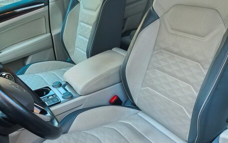 Volkswagen Touareg III, 2022 год, 5 699 999 рублей, 4 фотография