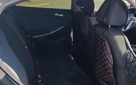 Hyundai Solaris II рестайлинг, 2013 год, 670 000 рублей, 8 фотография