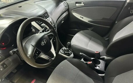 Hyundai Solaris II рестайлинг, 2013 год, 625 000 рублей, 9 фотография