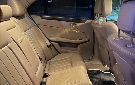 Mercedes-Benz E-Класс, 2011 год, 11 фотография