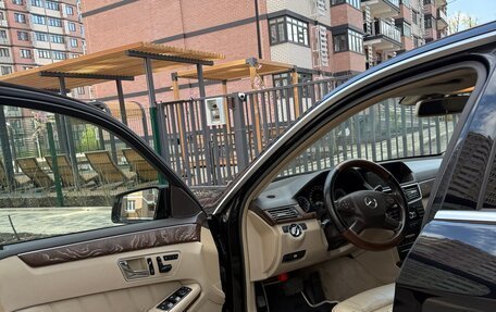 Mercedes-Benz E-Класс, 2011 год, 13 фотография